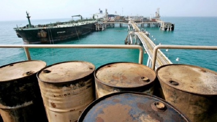 Azerbaijan exported 922,000 t of oil products this year 